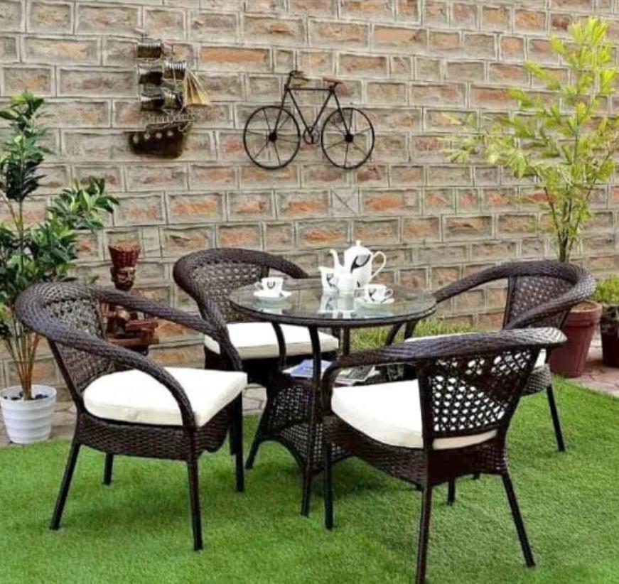 Rattan Star Design Furniture Set – Round & Square Tables with Glass and Cushions